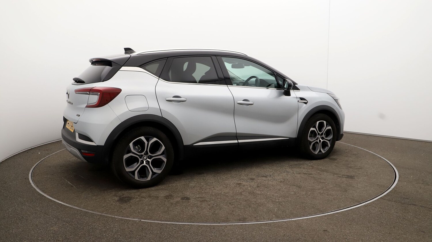 Used Renault Captur for sale - 76811129: Photo 44