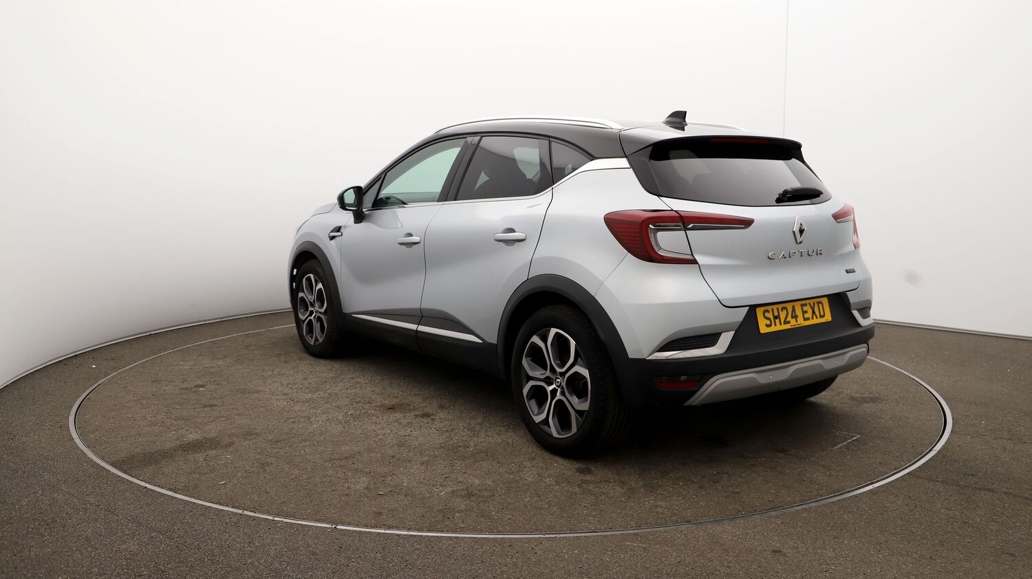 Used Renault Captur for sale - 76811129: Photo 54