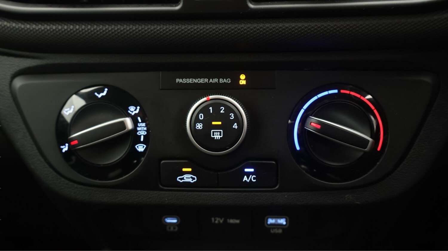 Used Hyundai i10 2024 for sale - 77747515: Photo 12