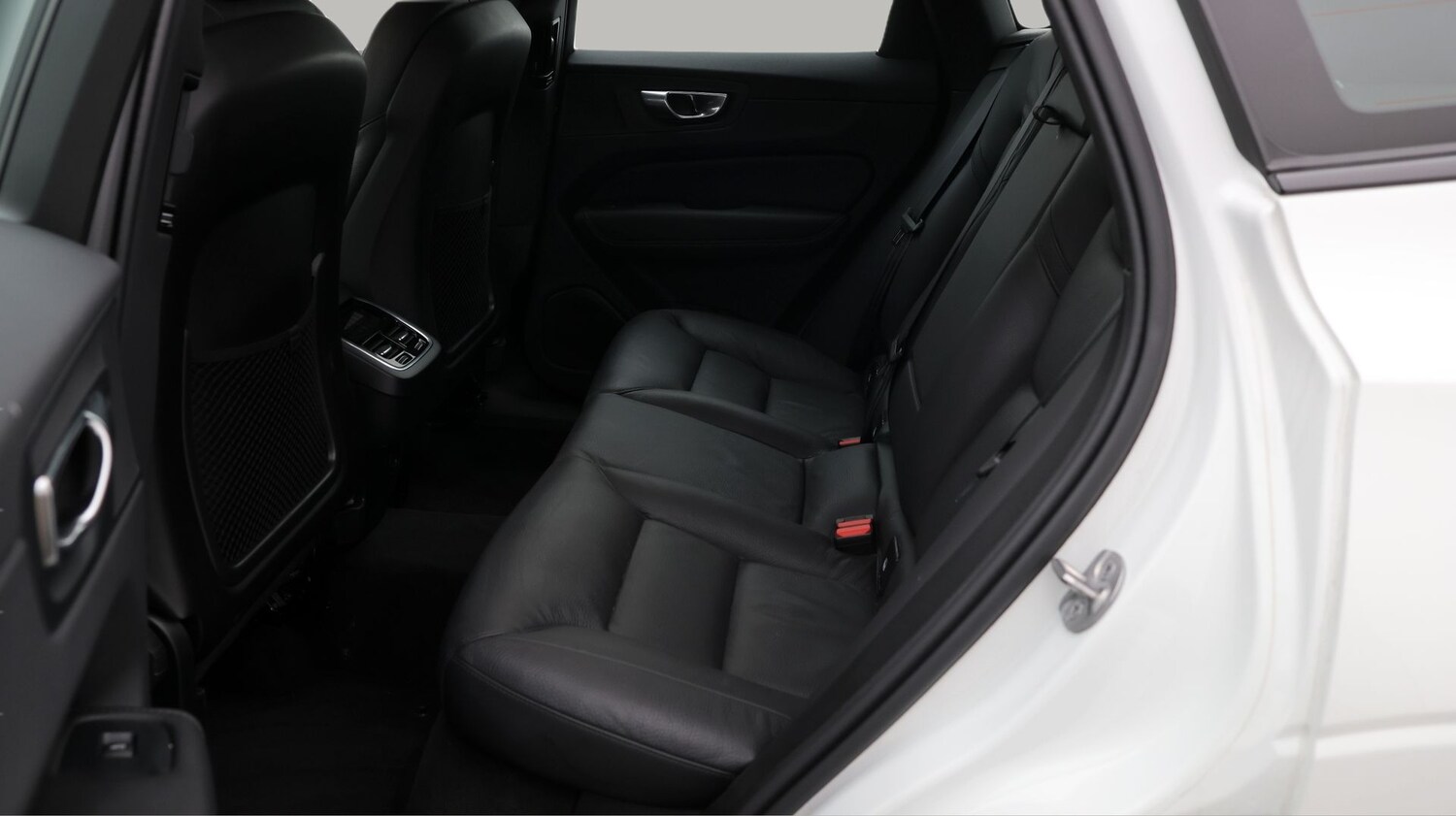 Used Volvo XC60 2025 for sale - 77931407: Photo 16