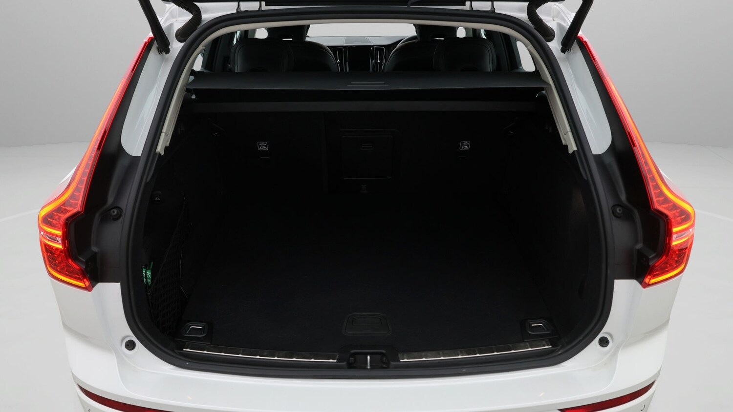 Used Volvo XC60 2025 for sale - 77931407: Photo 17