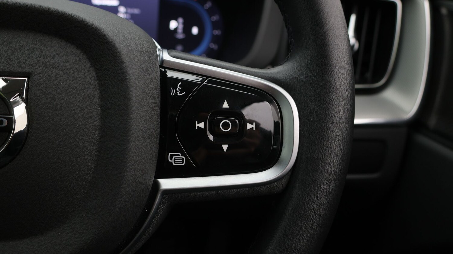 Used Volvo XC60 2025 for sale - 77931407: Photo 23