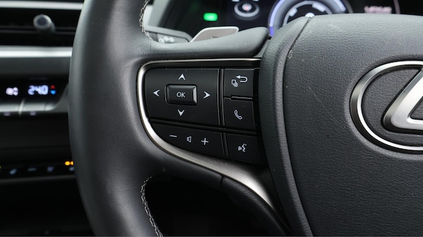 Used Lexus UX 2023 for sale - 76246814: Photo 27