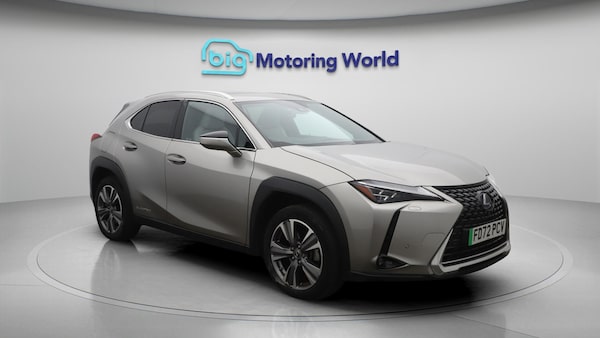 Used Lexus UX 2023 for sale - 76246814: Photo 2