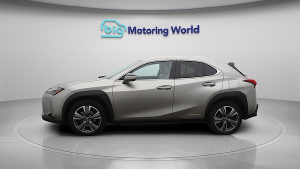 Used Lexus UX 2023 for sale - 76246814: Photo 5
