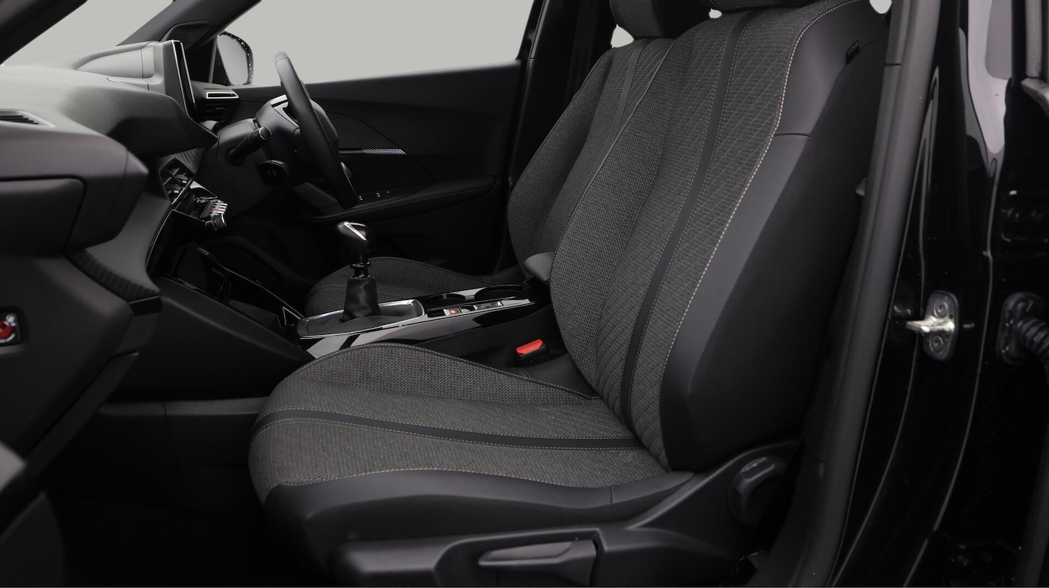 Used Peugeot 2008 2024 for sale - 76259423: Photo 15