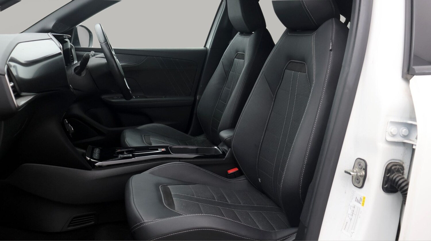 Used Vauxhall Mokka 2022 for sale - 77745304: Photo 14