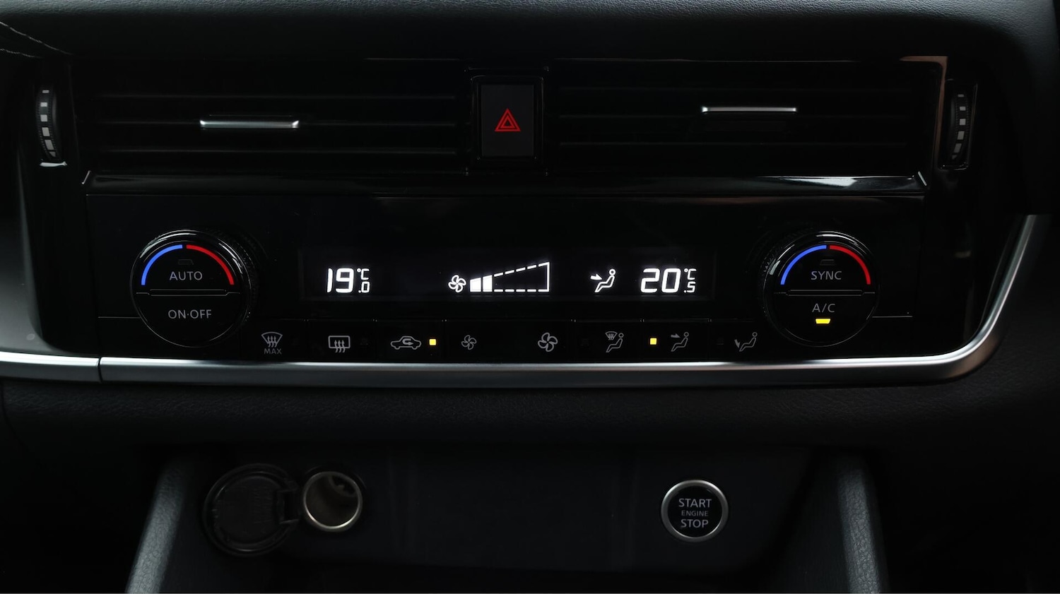 Used Nissan Qashqai 2023 for sale - 76521640: Photo 13