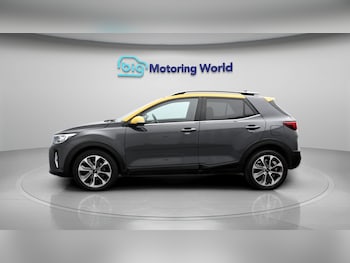 Used Kia Stonic 2023 for sale - 78452952: Photo