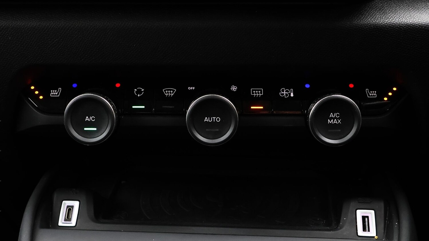 Used Citroen C4 2023 for sale - 77746154: Photo 12