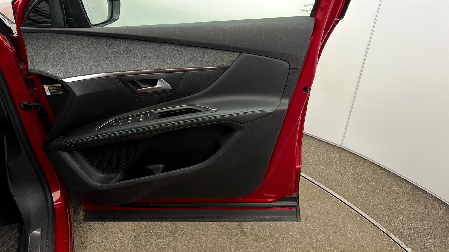 Used Peugeot 5008 2023 for sale - 77950255: Photo 14