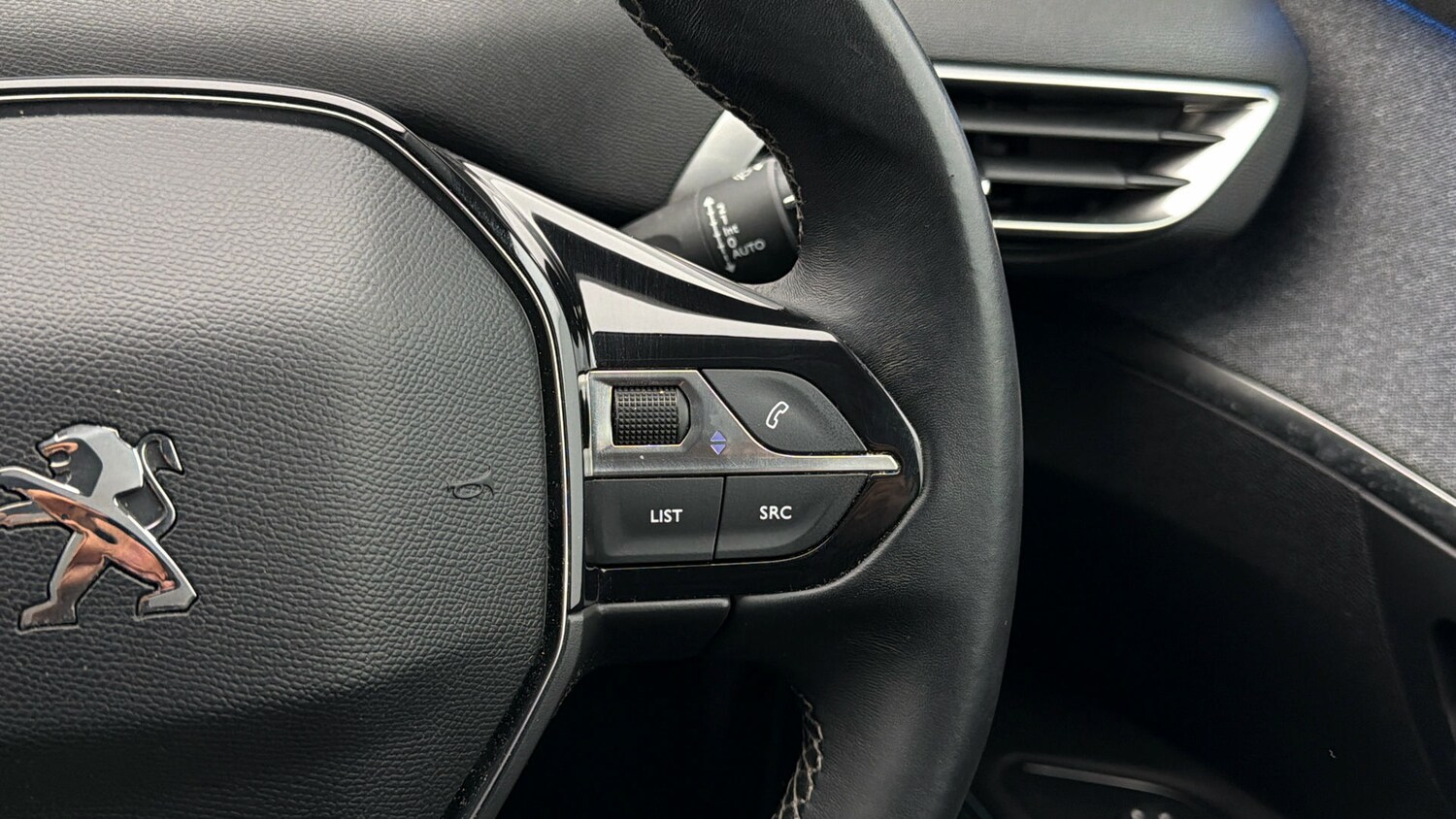 Used Peugeot 5008 2023 for sale - 77950255: Photo 23