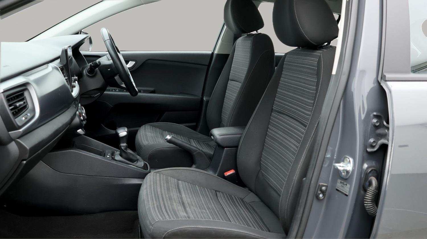 Used Kia Stonic 2022 for sale - 77181735: Photo 14