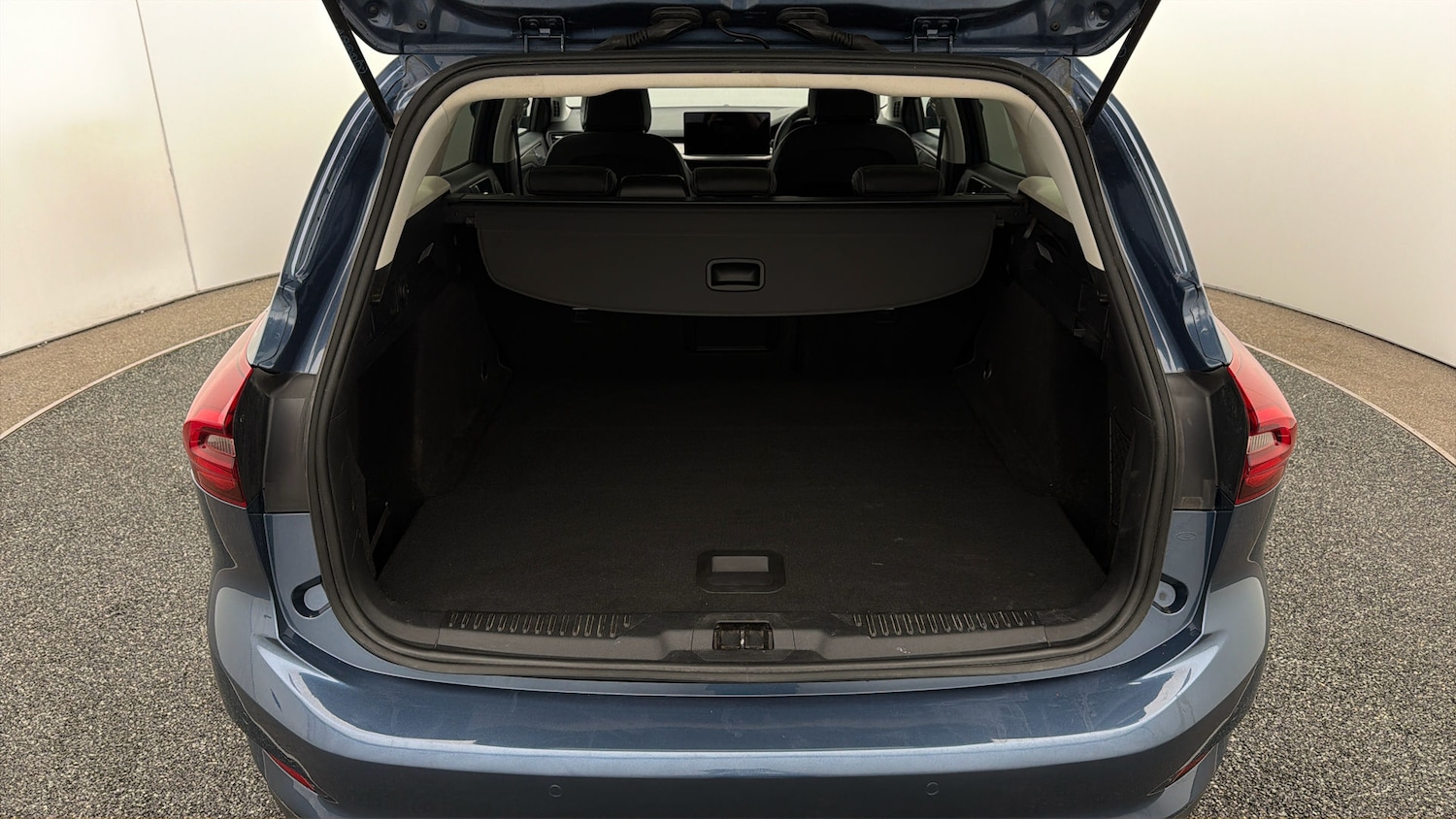 Used Ford Focus 2023 for sale - 78177280: Photo 16