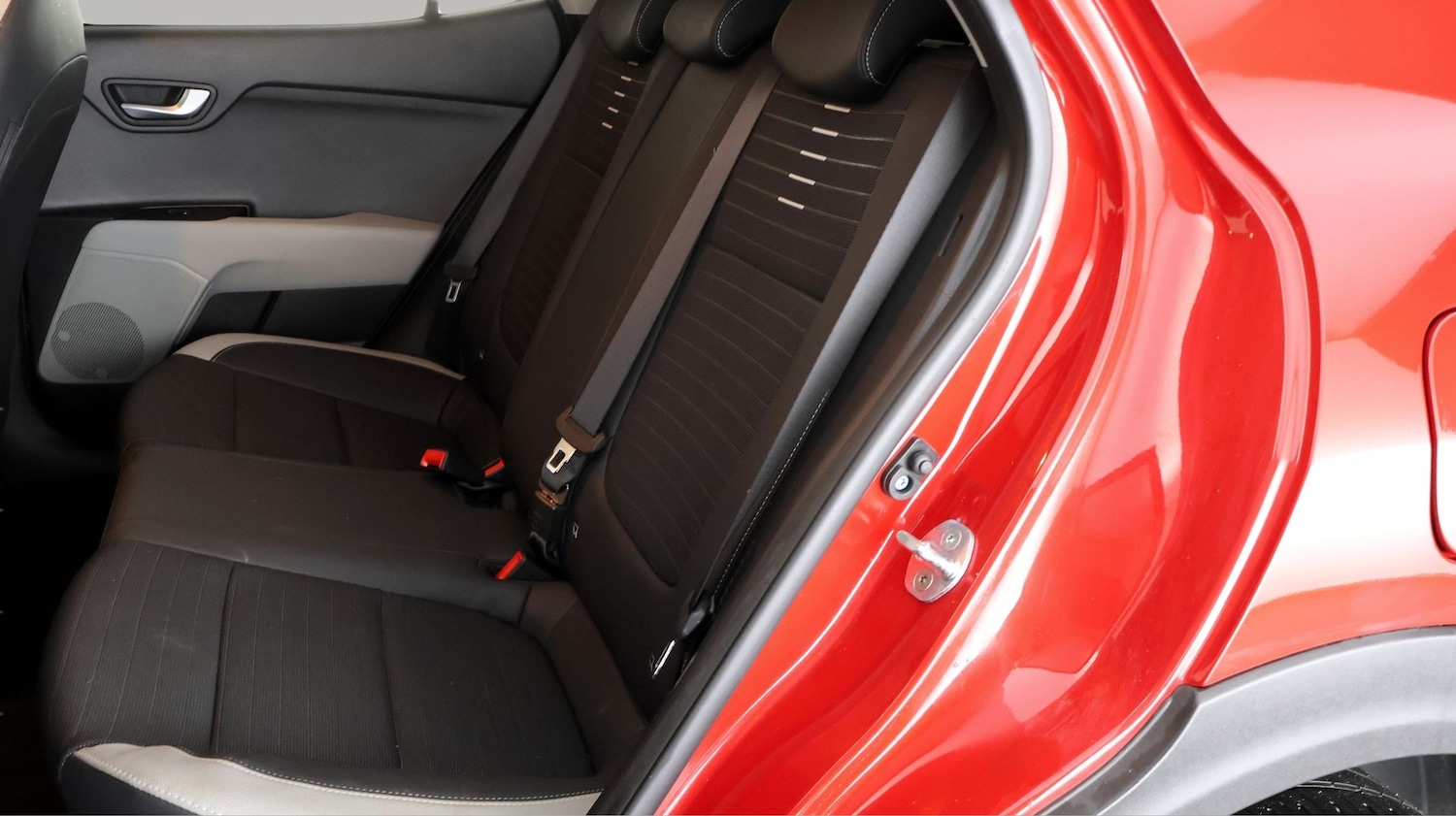 Used Kia Stonic 2021 for sale - 77619301: Photo 16