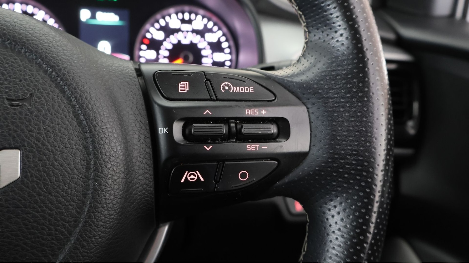 Used Kia Stonic 2021 for sale - 77619301: Photo 23