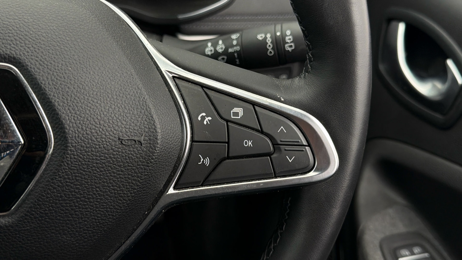 Used Renault Zoe 2022 for sale - 78080415: Photo 25