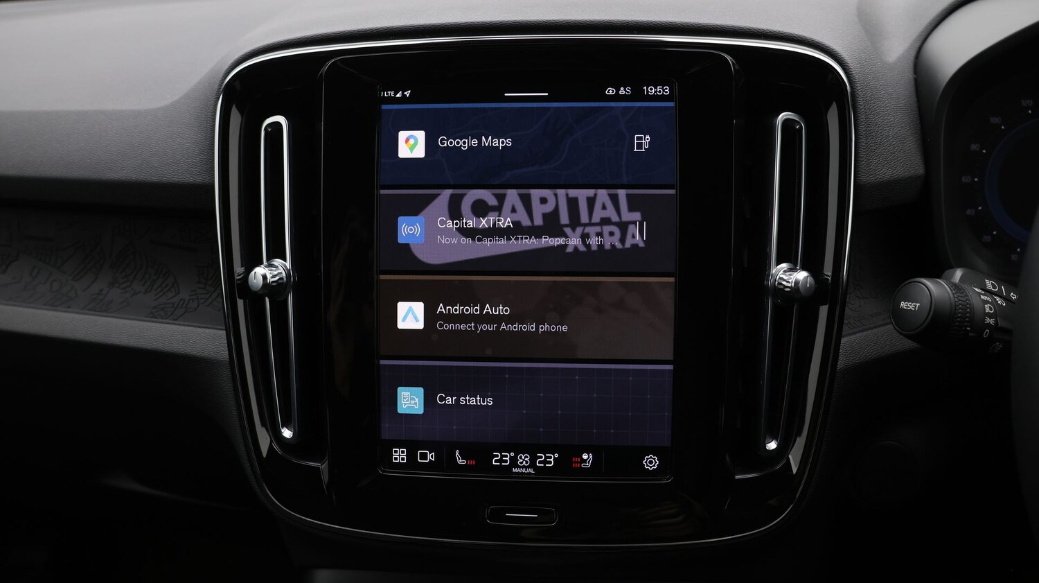 Used Volvo XC40 for sale - 77245579: Photo 11