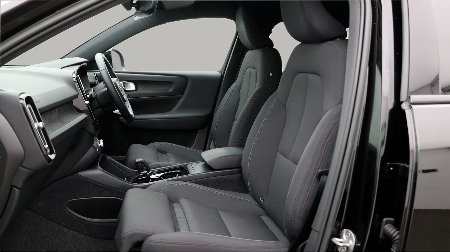 Used Volvo XC40 for sale - 77245579: Photo 14