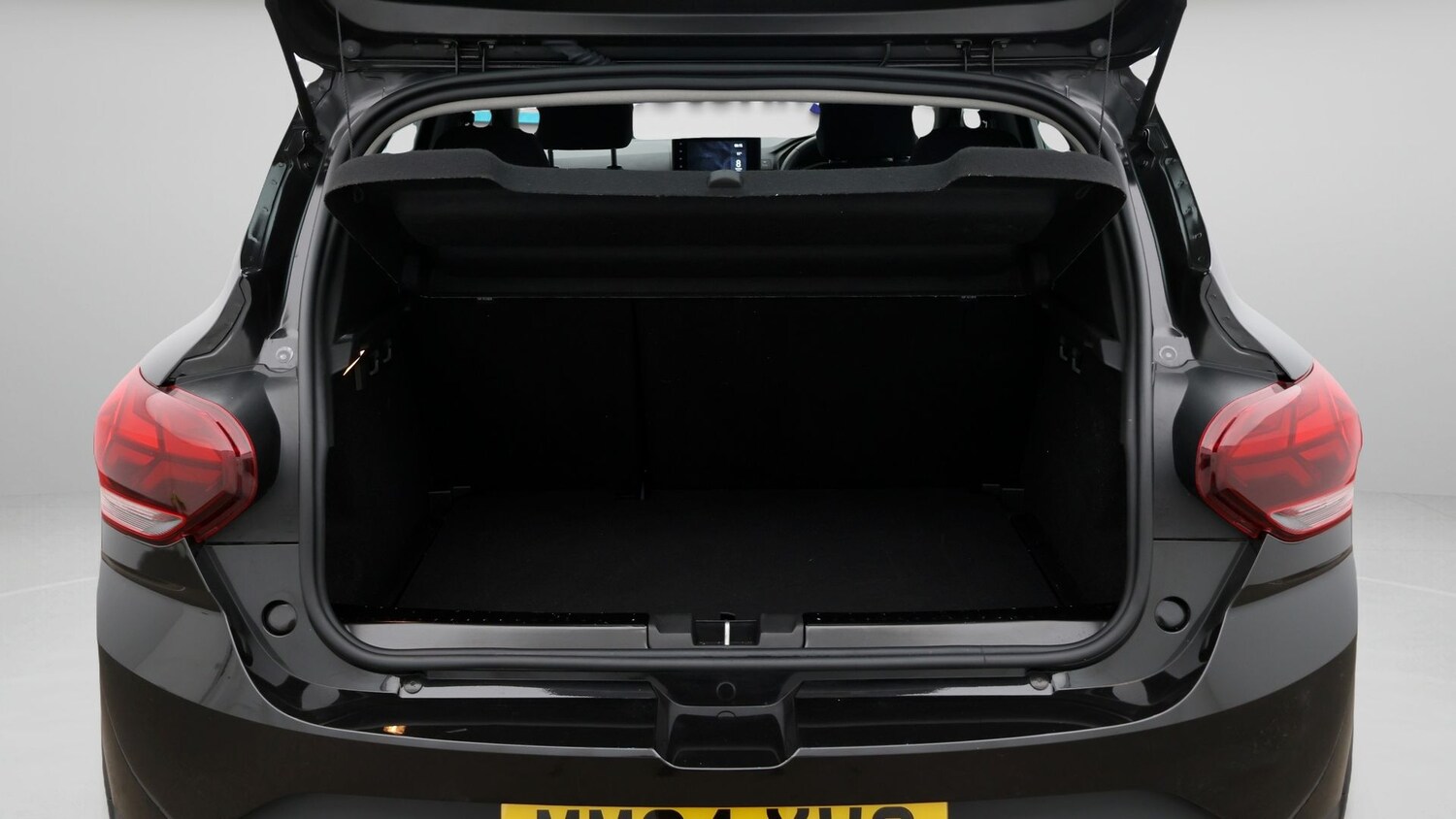 Used Dacia Sandero Stepway 2024 for sale - 77137401: Photo 17