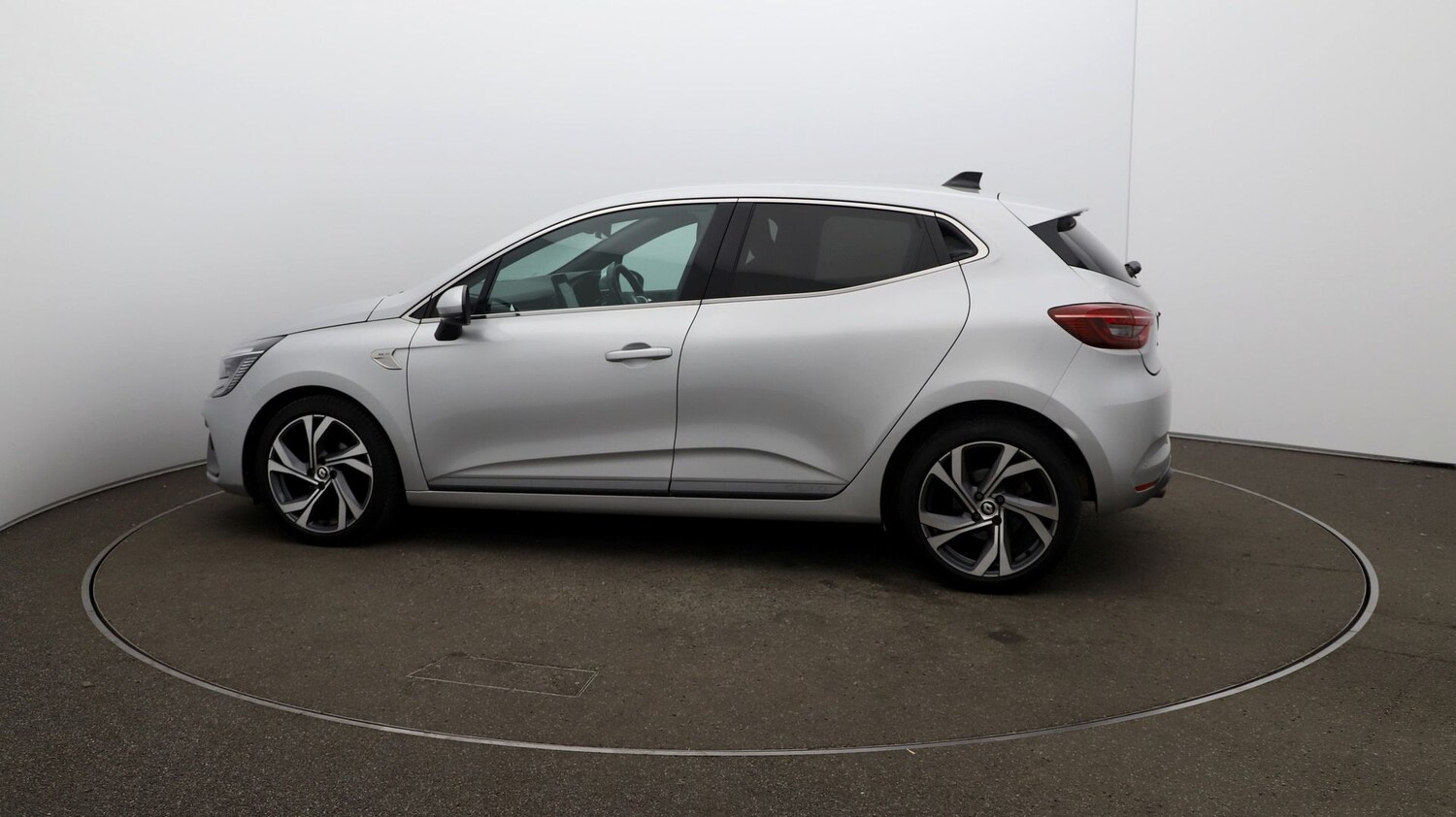 Used Renault Clio for sale - 76811873: Photo 50