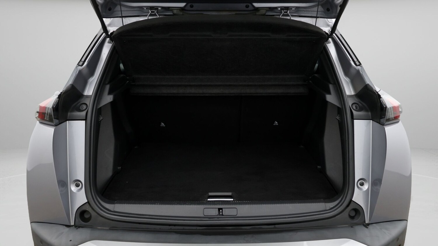 Used Peugeot 2008 2020 for sale - 77606307: Photo 17