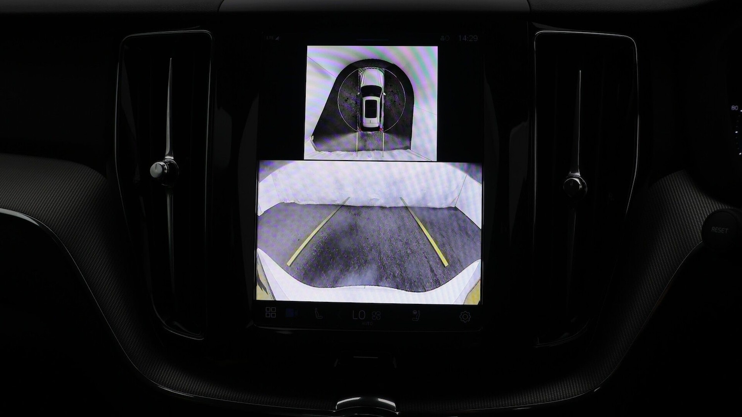 Used Volvo XC60 2025 for sale - 77580997: Photo 22