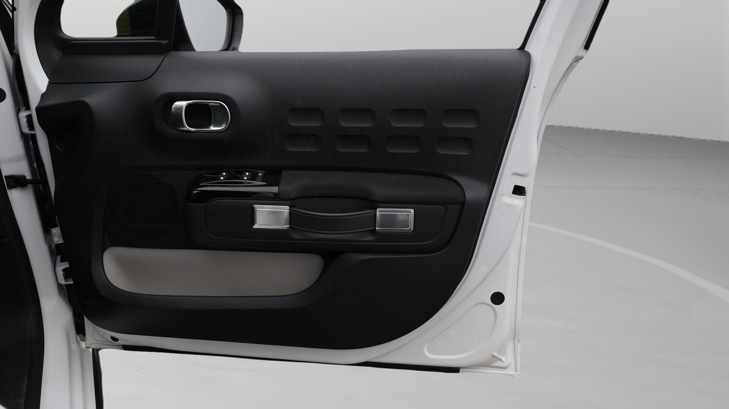 Used Citroen C3 2023 for sale - 76214274: Photo 16