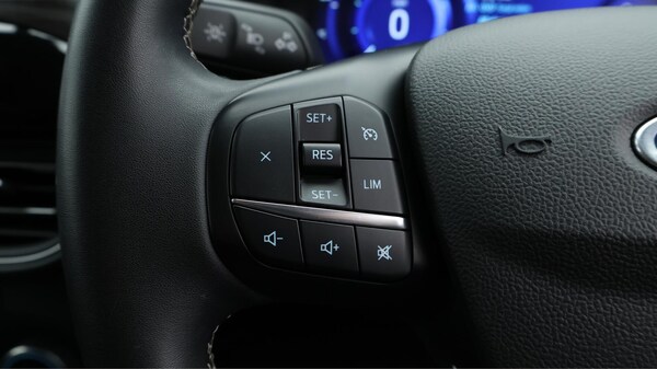 Used Ford Kuga 2022 for sale - 76260136: Photo 24