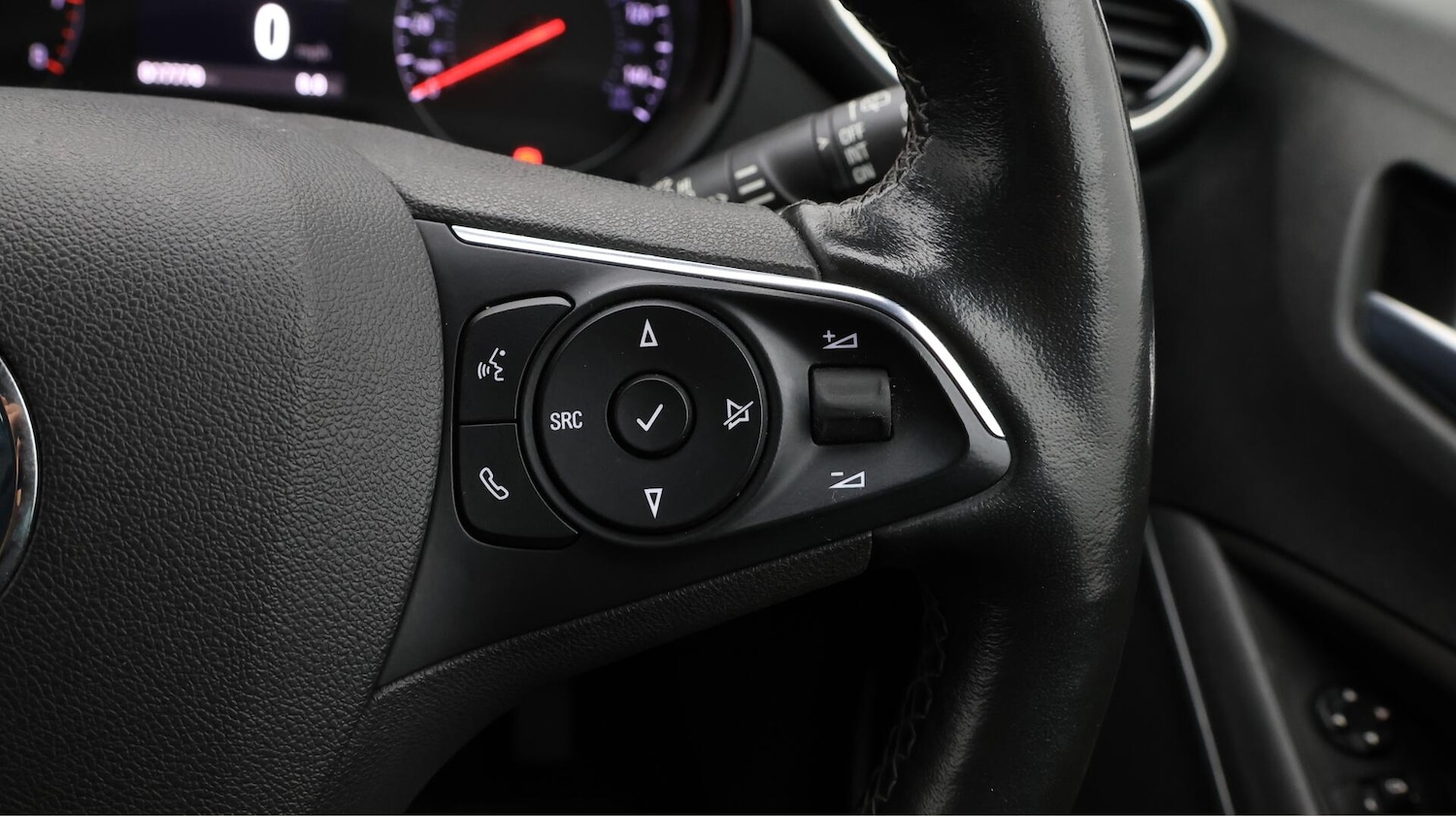 Used Vauxhall Crossland 2022 for sale - 76432807: Photo 24