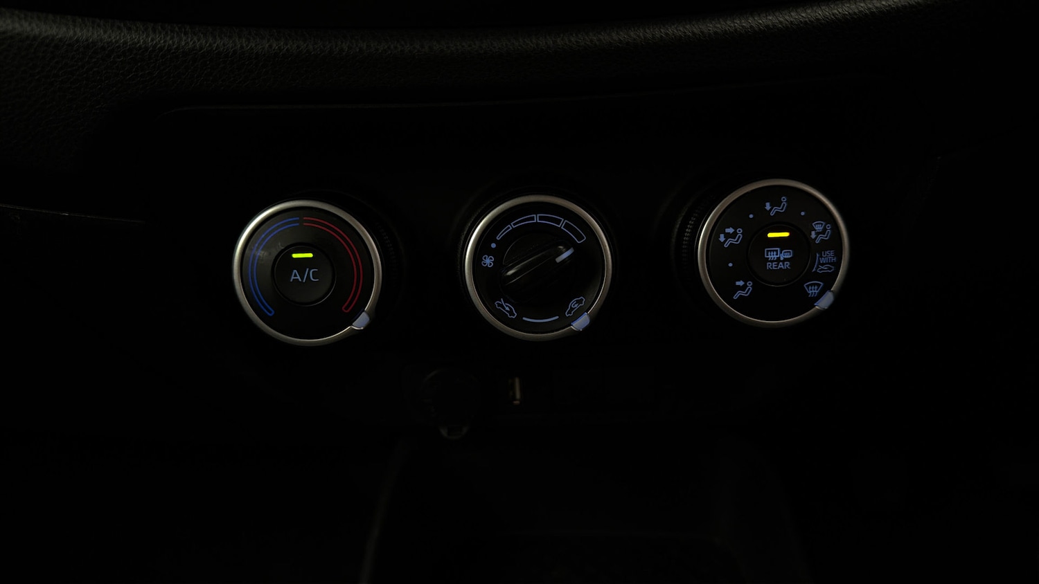 Used Toyota Aygo X 2023 for sale - 77915812: Photo 3