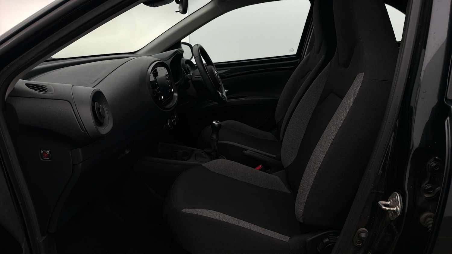 Used Toyota Aygo X 2023 for sale - 77915812: Photo 5