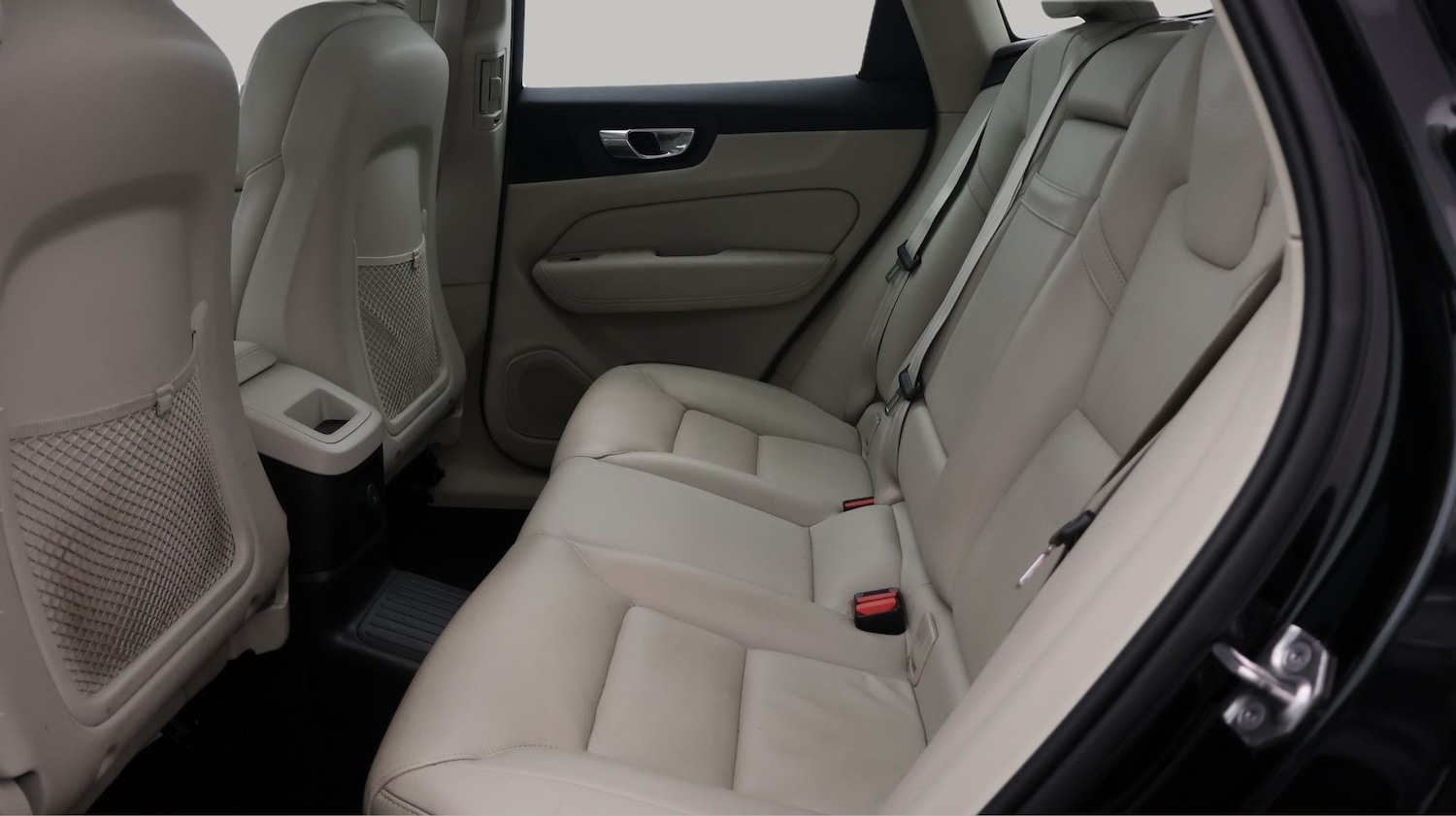 Used Volvo XC60 2021 for sale - 77669129: Photo 16