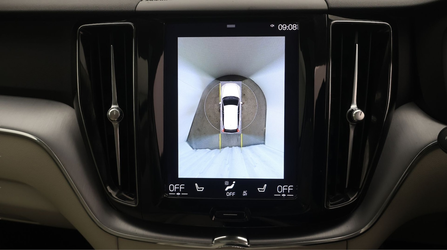 Used Volvo XC60 2021 for sale - 77669129: Photo 28