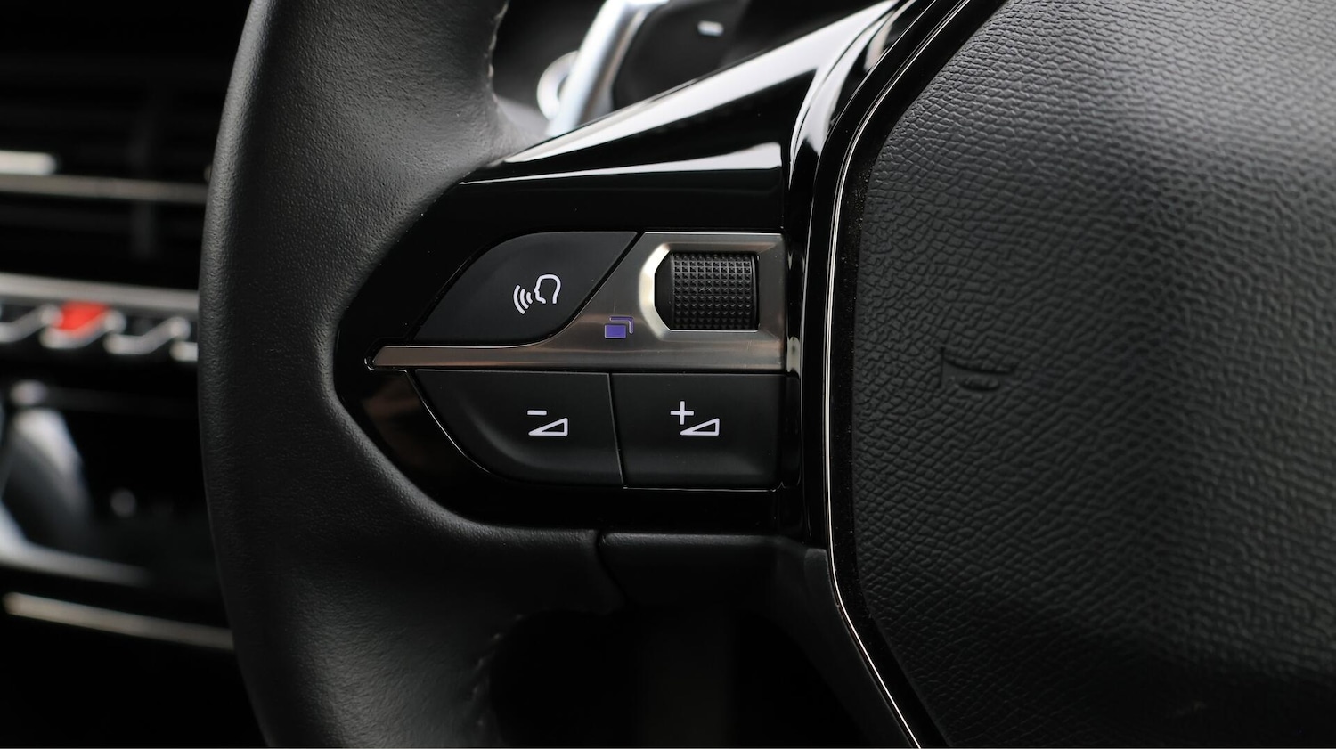 Used Peugeot 208 2023 for sale - 76431814: Photo 25