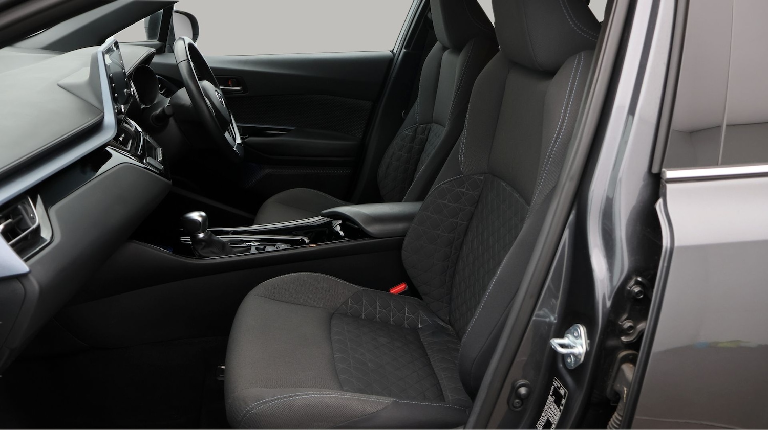 Used Toyota C-HR 2021 for sale - 77298223: Photo 14