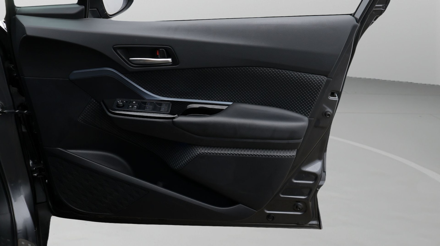 Used Toyota C-HR 2021 for sale - 77298223: Photo 15