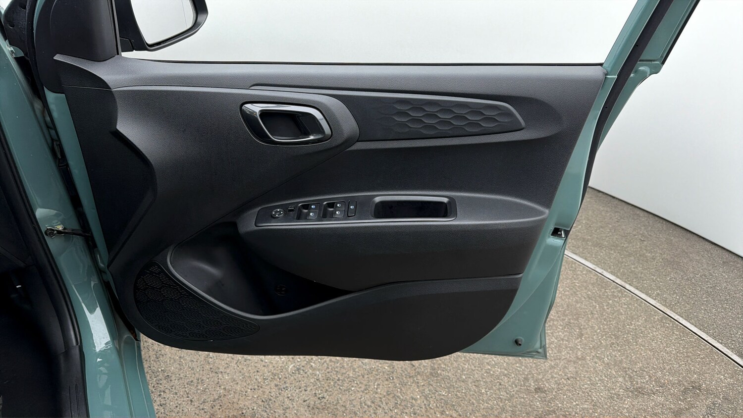 Used Hyundai i10 2023 for sale - 78011452: Photo 14