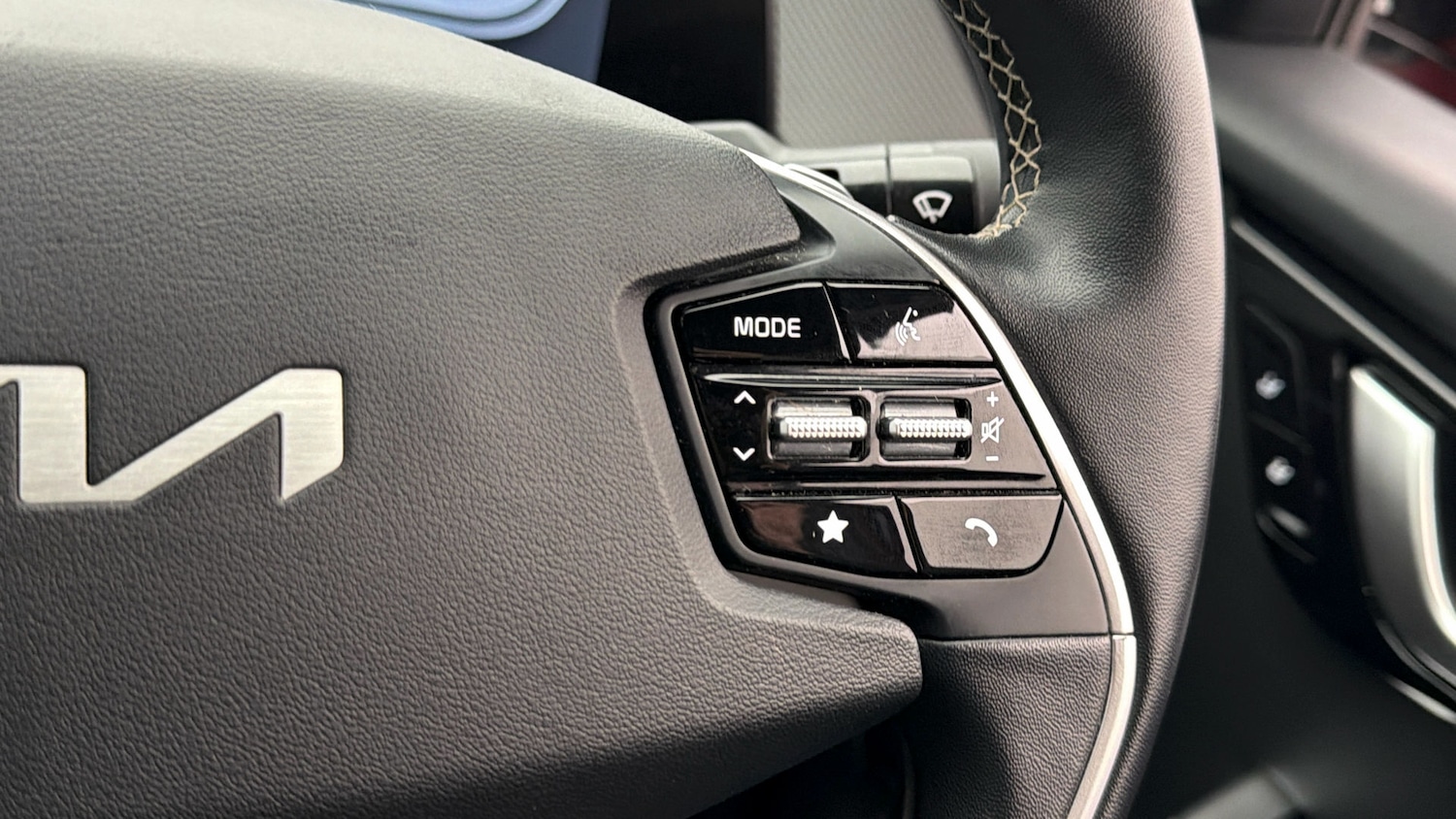 Used Kia EV6 2023 for sale - 77919168: Photo 24