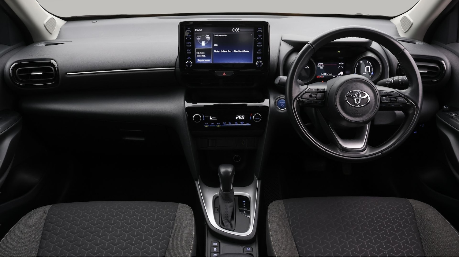 Used Toyota Yaris Cross 2022 for sale - 77536187: Photo 13