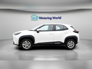 Used Toyota Yaris Cross 2022 for sale - 77536187: Photo