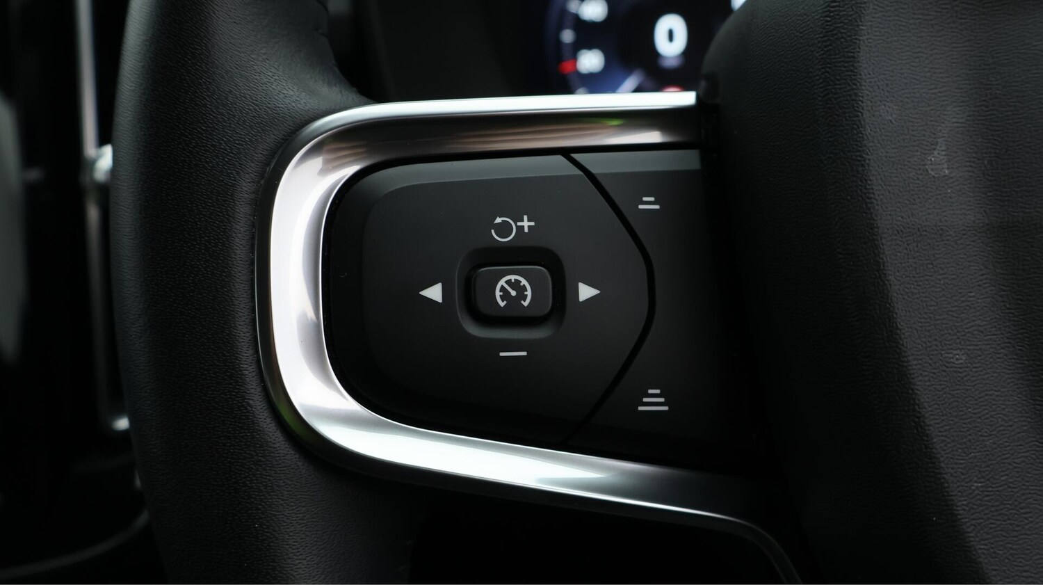 Used Volvo XC40 2020 for sale - 76041717: Photo 23