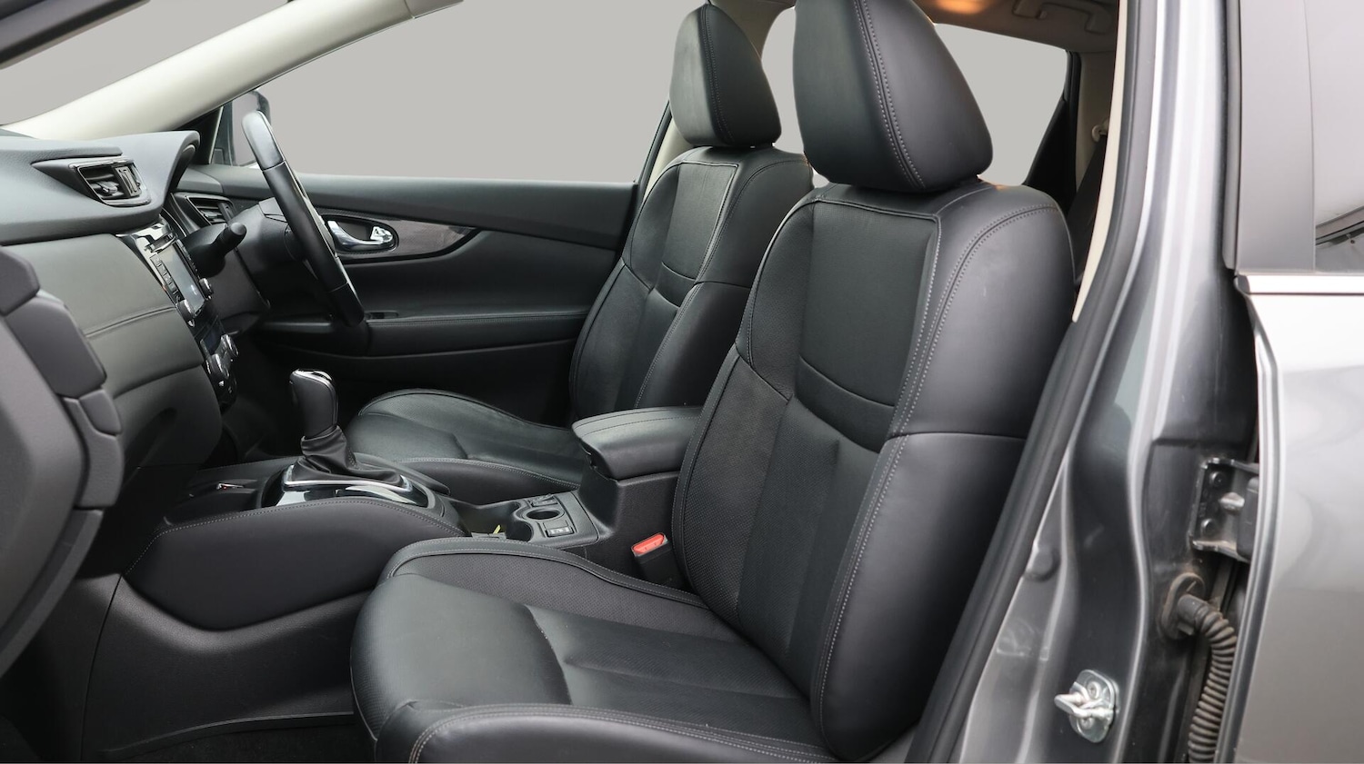 Used Nissan X-Trail 2020 for sale - 76432642: Photo 15