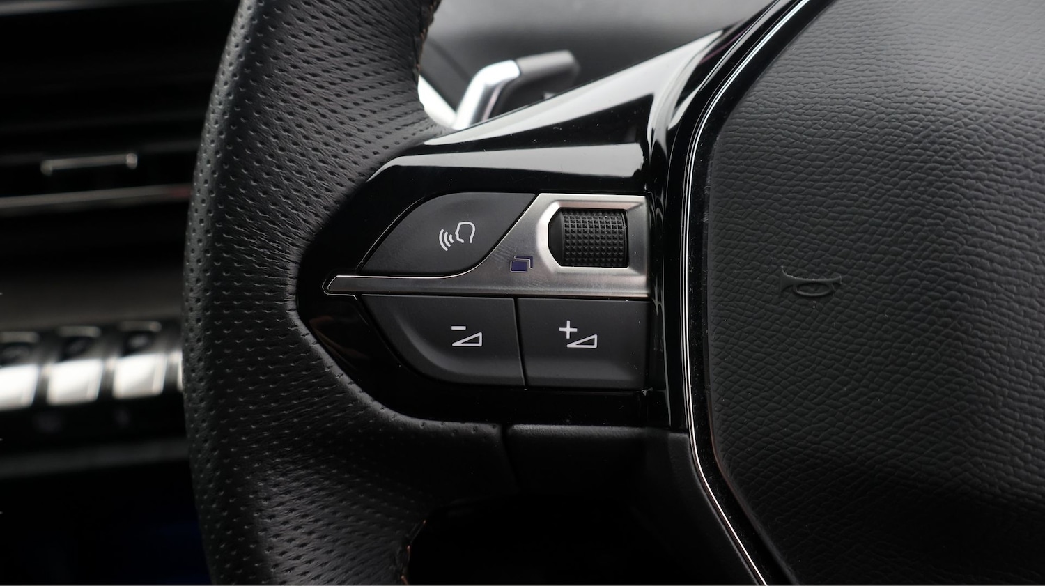 Used Peugeot 5008 2021 for sale - 77620773: Photo 23