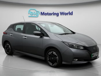 Nissan - Leaf