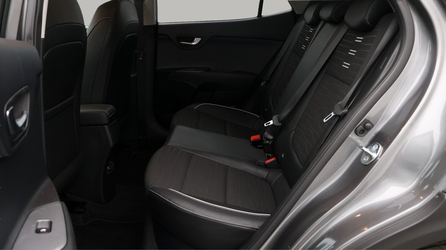 Used Kia Stonic for sale - 77759606: Photo 16