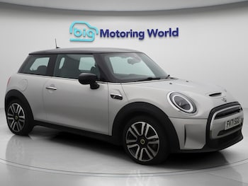Used MINI Hatch 2021 for sale - 75965509: Photo