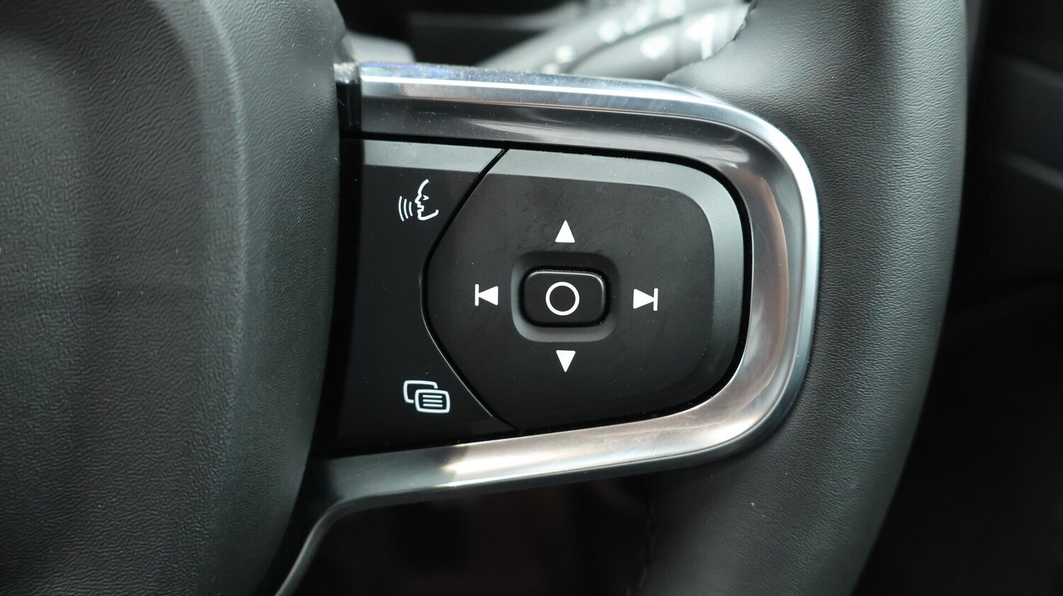Used Volvo XC40 2021 for sale - 76001630: Photo 26