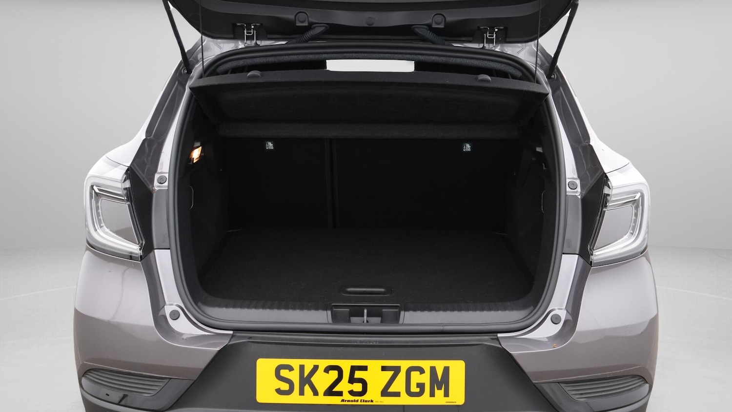 Used Renault Captur 2025 for sale - 76226729: Photo 18