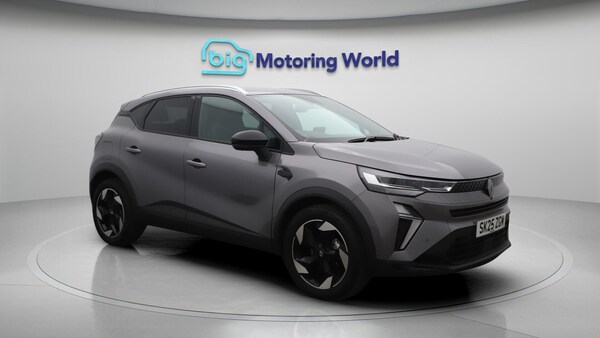 Used Renault Captur 2025 for sale - 76226729: Photo 2